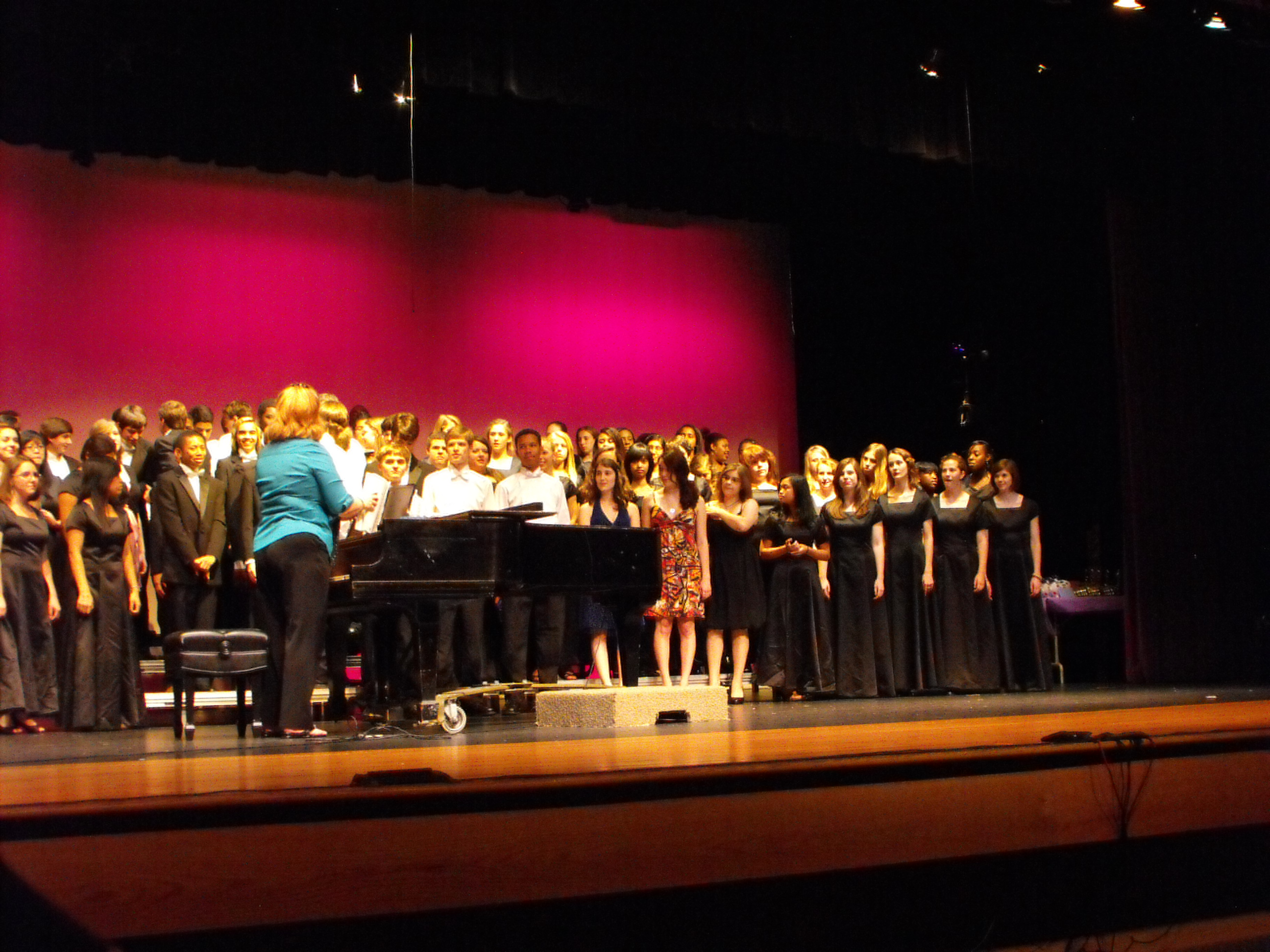 ./2011/Spring Chorus Concert/DSCF0382.JPG